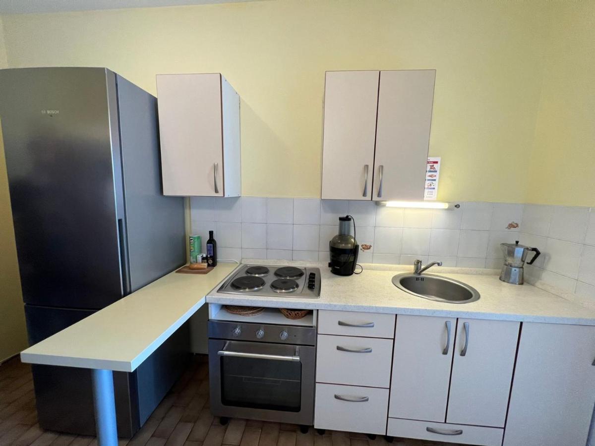 Sea Breeze Apartments With Private Beach And Boat Anchorage Stara Novalja Zewnętrze zdjęcie
