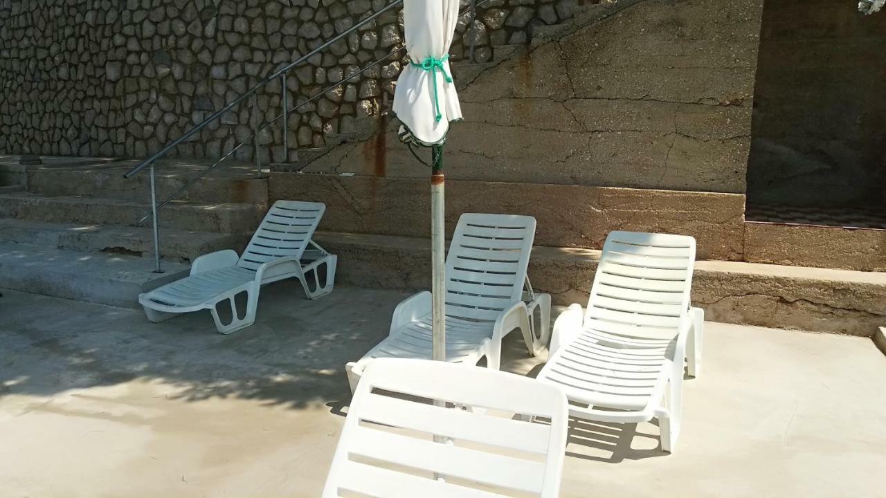 Sea Breeze Apartments With Private Beach And Boat Anchorage Stara Novalja Zewnętrze zdjęcie
